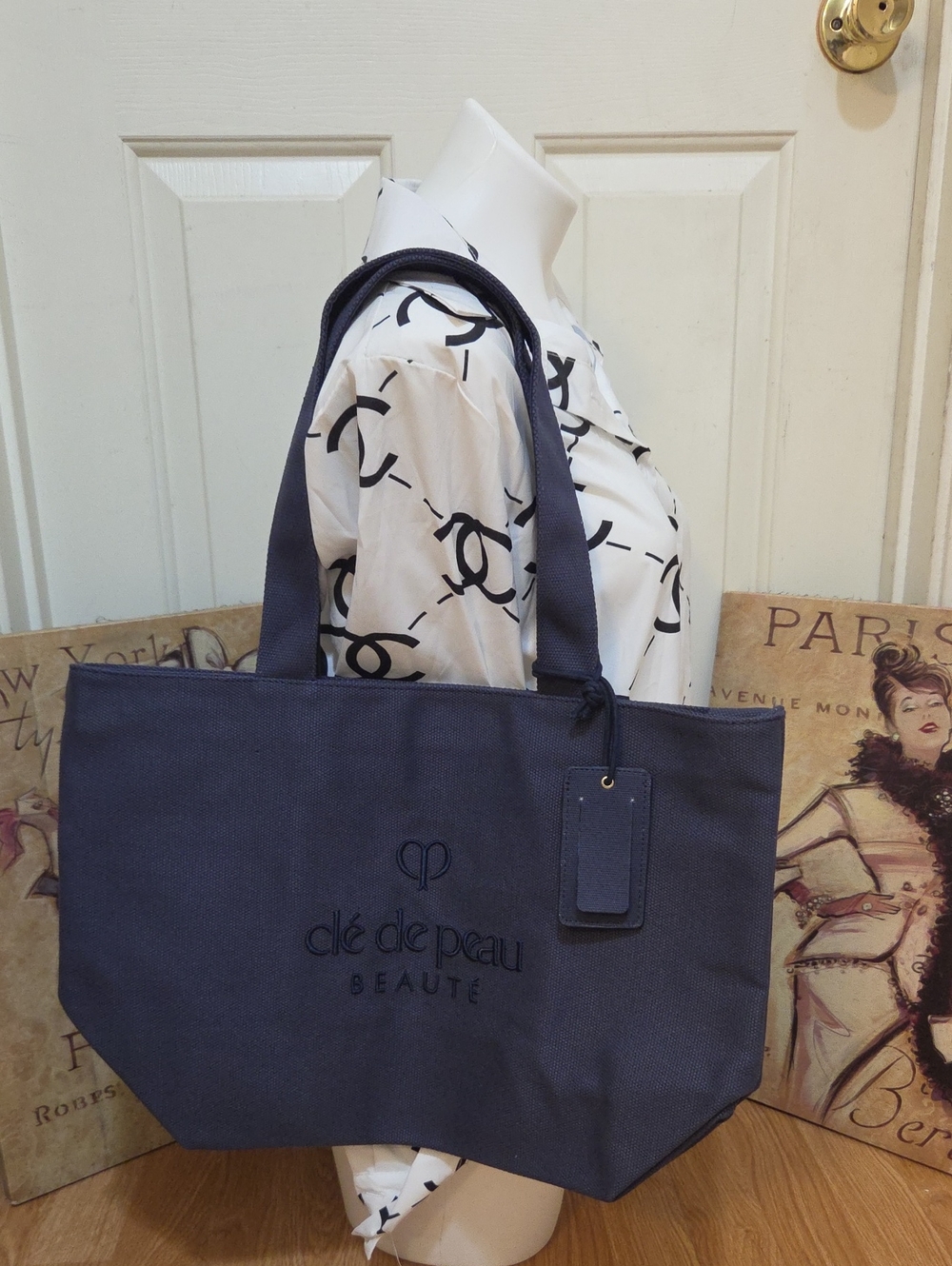 Cle De Peau Beaute Tote